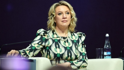 Σκληρή επίθεση Zakharova: Ο νέος ΥΠΕΞ της Γερμανίας έπαθε... Baerbock, «ξέχασε» ότι η Merkel τορπίλισε πρώτη την ειρήνη στην Ουκρανία