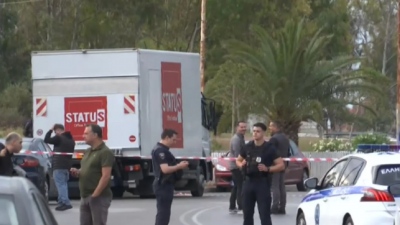 Συναγερμός στο Μικρολίμανο: Αστυνομικοί πυροβόλησαν άνδρα που έβγαλε όπλο σε έλεγχο - Είχε πάνω του 6 χειροβομβίδες