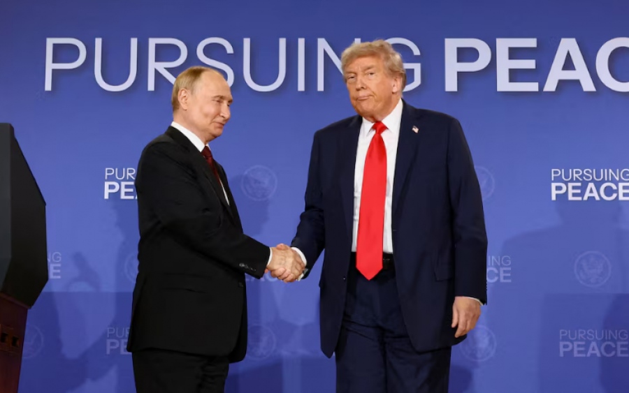Reuters – O Trump θέλει να ξαναζεστάνει το «πνεύμα» της Αλάσκα, ο Putin επιμένει σε λύση με αποδοχή των τετελεσμένων