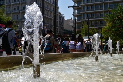 Σε επιφυλακή ο Δήμος Αθηναίων για τον καύσωνα - Ανοίγουν κλιματιζόμενοι χώροι και τηλεφωνική γραμμή υγείας