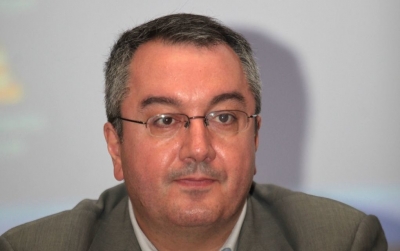 Μόσιαλος: Απειλή για το σύστημα υγείας η Omicron, θα νοσήσουν περισσότεροι