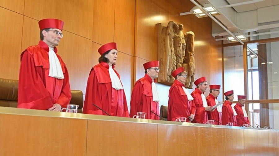 Γερμανία: Απόφαση - κόλαφος για την πράσινη μετάβαση - Συνταγματικό μπλόκο σε 60 δισ. ευρώ