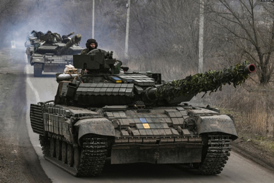Ρωσικά drones διέλυσαν άρμα μάχης T-64BV των Ουκρανικών Ενόπλων Δυνάμεων - Χτύπημα ακριβείας από το Rubicon