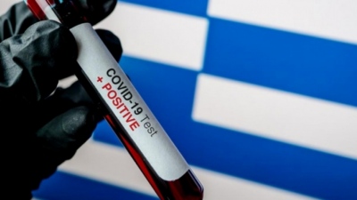 «Καλπάζουν» covid και γρίπη - Αυξάνονται οι διασωληνωμένοι στην Ελλάδα - Τρόμος από την ύπουλη παραλλαγή JN.1 και τα... σχολεία