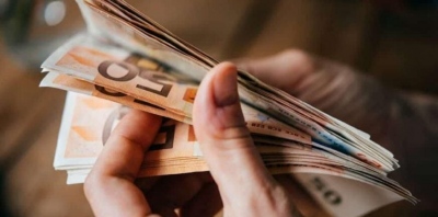 Δεκαπενταύγουστος 2025: Τι ισχύει για τις αμοιβές των εργαζομένων