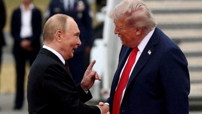 Σοκ για Ευρώπη - Επώδυνο πλήγμα η συνάντηση Trump - Putin στη Βουδαπέστη