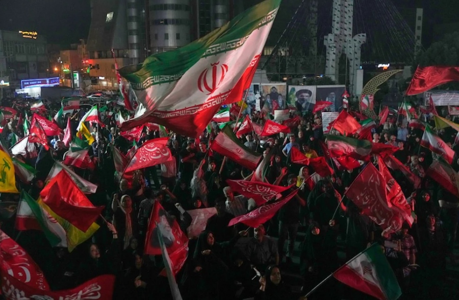 Το Ιράν προειδοποιεί για πλήγματα σε σιδηροδρομικές γραμμές και γέφυρες του Ισραήλ – Μήνυμα και προς τα Αραβικά Εμιράτα