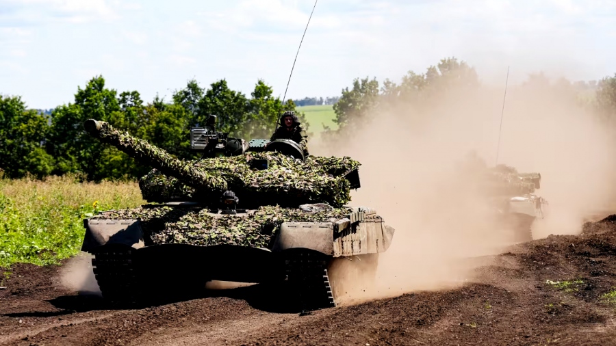 Δέος με το ρωσικό T-80BVM - Μετατρέπεται σε «κλουβί θανάτου» και ρίχνεται μαζικά στα μέτωπα της Ουκρανίας