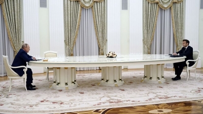 Συνομιλία Macron - Putin σε εξέλιξη για να αποφευχθεί μια μοιραία σύγκρουση στην Ουκρανία