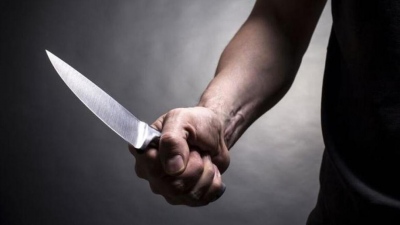 Τρόμος στην Αθήνα από ένοπλο Αιγύπτιο «χασάπη» – Χατζάρες και… τσεκούρια στον Άγιο Παντελεήμονα των Μητσοτάκη – Βορίδη