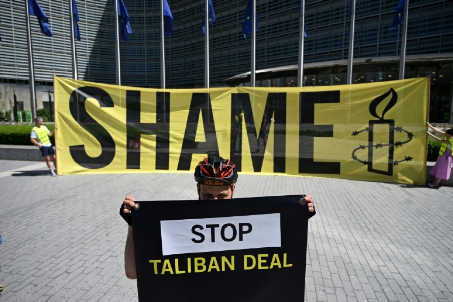 Όνειδος - Η ΕΕ έστρωσε κόκκινο χαλί για τους Taliban στις Βρυξέλλες - Σφοδρές αντιδράσεις