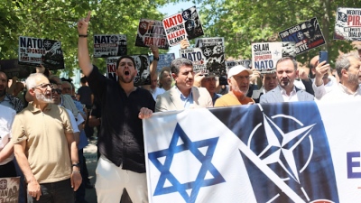 Μαζικές συλλήψεις και φίμωση δημοσιογράφων πριν από τη Σύνοδο του NATO στην Τουρκία – Σφοδρές αντιδράσεις για την καταστολή