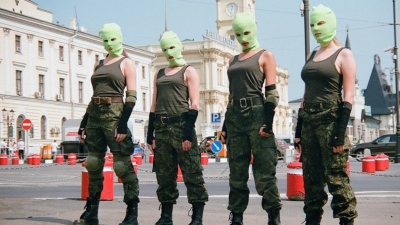 Η Ρωσία καταδικάζει μέλη των «Pussy Riot» - Διέδιδαν ψευδείς ειδήσεις για τον ρωσικό στρατό και τον πόλεμο στην Ουκρανία