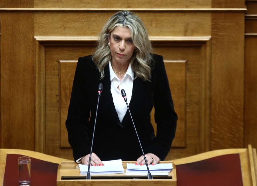 Και η Άννα Καραμανλή καταψηφίζει για ομόφυλα: Μοιραίο βήμα για την αποσύνθεση της κοινωνικής συνοχής