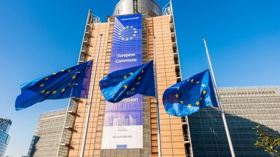 Η μεγάλη απάτη του ιερατείου των Βρυξελλών: Προωθούν κοινό ευρωπαϊκό δανεισμό τρισ. ευρώ για πολεμική οικονομία και κλιματική αλλαγή