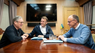 Historic crash as toxic Western elite crumbles, with Merz and Macron finished after Starmer, preparing a wave of upheaval