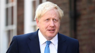 Ισχυρό πλήγμα στον Johnson - «Αντάρτικο» 100 βουλευτών κατά του υγειονομικού πάσου