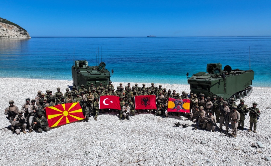 Η Τουρκία περικυκλώνει την Ελλάδα: Συμφωνίες - εξπρές με Αλβανία, Κόσοβο και Σκόπια αλλάζουν τις ισορροπίες στα Βαλκάνια