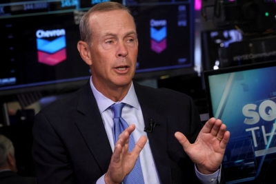 CEO Chevron κατά Biden: Αφήστε τις «εχθροπραξίες» κι αλλάξτε προσέγγιση για να πέσουν οι τιμές των καυσίμων