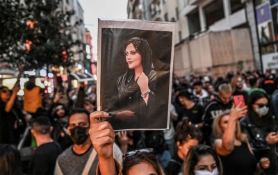 Ιράν: Στους δρόμους οι διαδηλωτές για έβδομη συνεχόμενη εβδομάδα - Σκληραίνει η καταστολή, με νεκρούς, συλλήψεις, δίκες