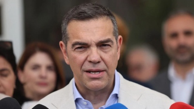 Ποντάρει σε αντάρτες δήμαρχους και περιφερειάρχες ο Αλέξης Τσίπρας