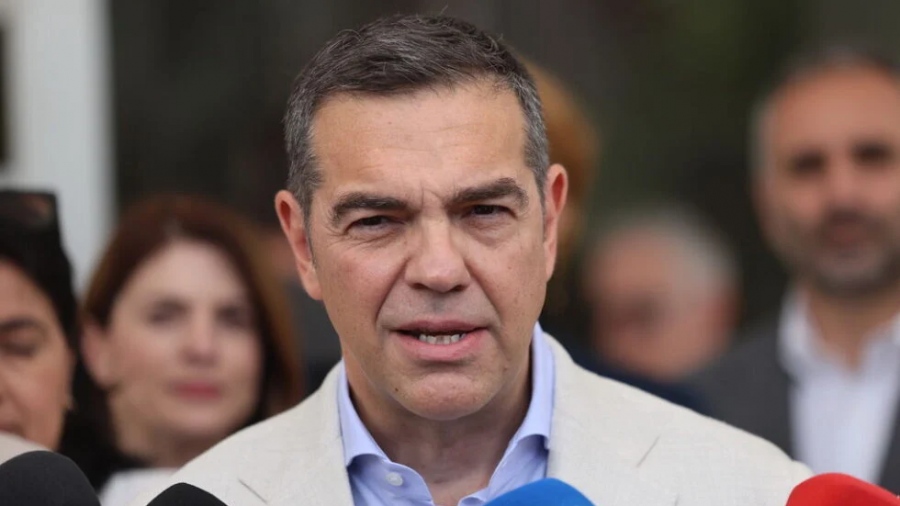 Ποντάρει σε αντάρτες δήμαρχους και περιφερειάρχες ο Αλέξης Τσίπρας