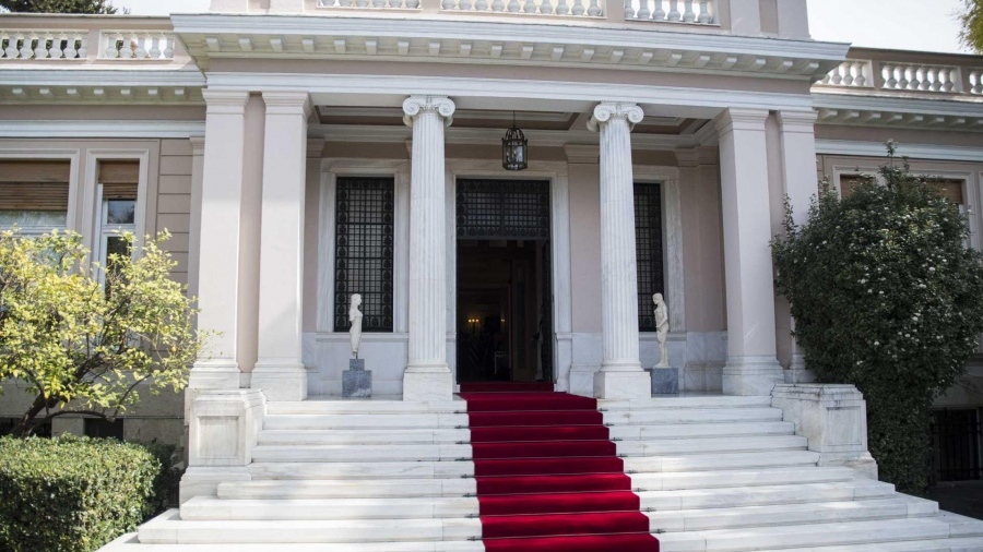 Κυβερνητικές πηγές: Ο Ανδρουλάκης μετεξελίσσεται σε «πράσινη Ζωή» - Όλο και πιο κάτω στον κατήφορο το ΠΑΣΟΚ