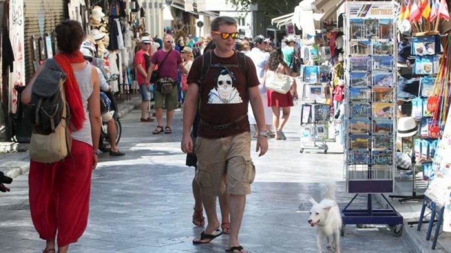 ΙΝΣΕΤΕ: Πόσα ξοδεύουν οι ξένοι επισκέπτες στην Ελλάδα
