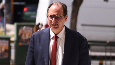 Ο Σπίρτζης δεν δέχεται την έδρα και την παίρνει η Κοροβέση, άνθρωπος του Κασσελάκη…