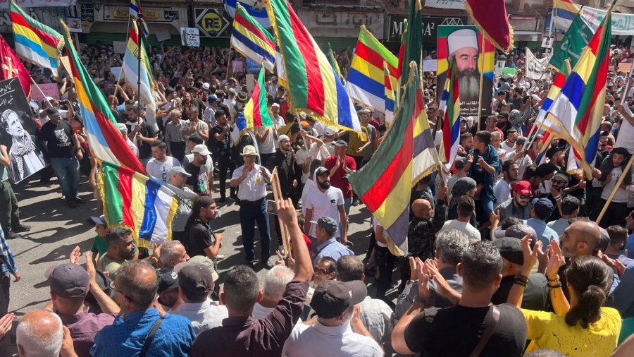 Απόλυτο χάος στη Συρία - Οι Δρούζοι στέλνουν μήνυμα ανεξαρτησίας, οι Ισραηλινοί ετοιμάζονται για στρατιωτική εισβολή