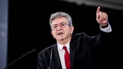 Πολιτικός σεισμός στη Γαλλία: Ο Mélenchon απειλεί τον «εκλεκτό» του συστήματος Philippe – Σταθερά πρώτος ο Bardella