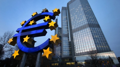 Ανατροπή στις προβλέψεις για τα επιτόκια σε όλη την Ευρώπη - Σε... αναμμένα κάρβουνα οι κεντρικές τράπεζες