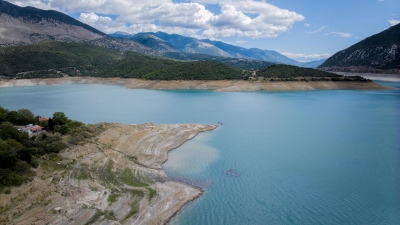 Ώρα για την Ελλάδα να διαλέξει: Ανεξέλεγκτος τουρισμός ή νερό