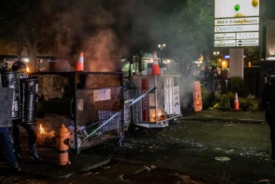 «Δεν μπορώ να αναπνεύσω, οι ζωές των Ευρωπαίων δεν έχουν σημασία» - Οι μετανάστες σκορπούν χάος, αλλά έρχεται ολική ανατροπή