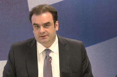 Πιερρακάκης: «Σβήνουμε» χρέος 12,8 δισ. ευρώ και γλιτώνουμε 370 εκατ. ευρώ ετησίως – Δεν θα στείλουμε τον λογαριασμό στα παιδιά μας