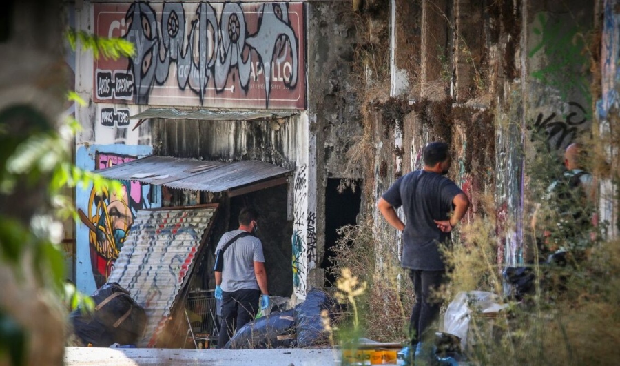 Θρίλερ στην Κυψέλη: Νεκρή γυναίκα σε βαλίτσα - Απροσδιόριστη η αιτία θανάτου