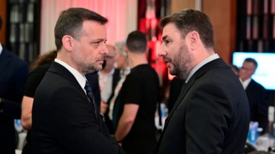 Στήνονται συμμαχίες στο ΠΑΣΟΚ για αλλαγή ηγεσίας - Ο Δούκας δηλώνει υποψήφιος, στο πλευρό του ο Χριστοδουλάκης - Ερωτηματικό ο Γερουλάνος