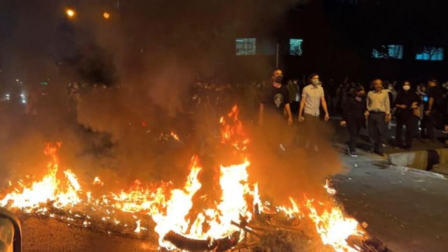 Rapid developments in Iran: Khamenei: The protesters are mercenaries, we have finished their plans – Blood and darkness with an internet blackout