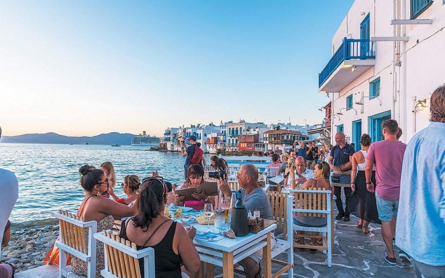 ΕΟΤ: Αντέχει τις προκλήσεις ο ελληνικός τουρισμός - Αυξημένη ζήτηση για λιγότερο προβεβλημένους προορισμούς