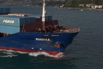 Το εμπορικό πλοίο Yanina της Rosatom βυθίστηκε στη Μαύρη Θάλασσα μετά από επίθεση με ουκρανικό drone