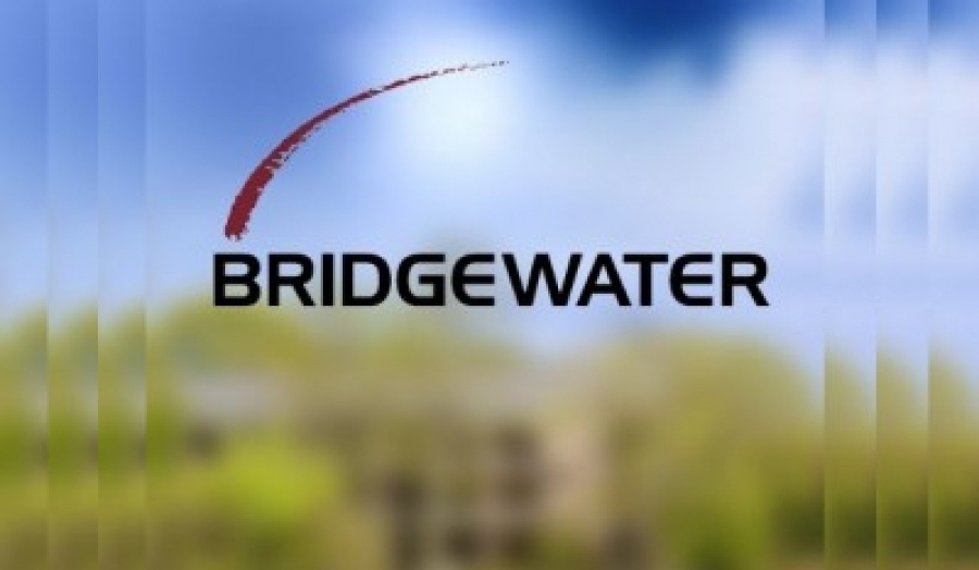Bridgewater: Η επικείμενη αύξηση του ορίου χρέους στις ΗΠΑ οδηγεί μαθηματικά στην παγκόσμια οικονομική κατάρρευση