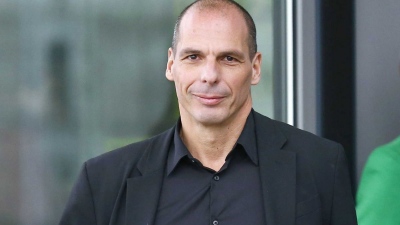 ΜέΡΑ25: Αστυνομία στο σπίτι του Γιάνη Βαρουφάκη – Κλήθηκε σε προκαταρκτική εξέταση