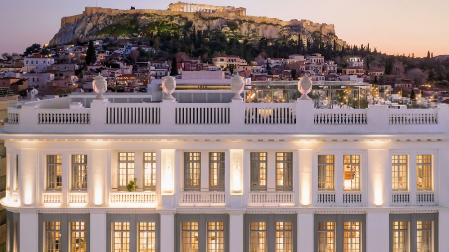 THE DOLLI: «To ομορφότερο ξενοδοχείο στον κόσμο» με υπογραφή PRIX VERSAILLES