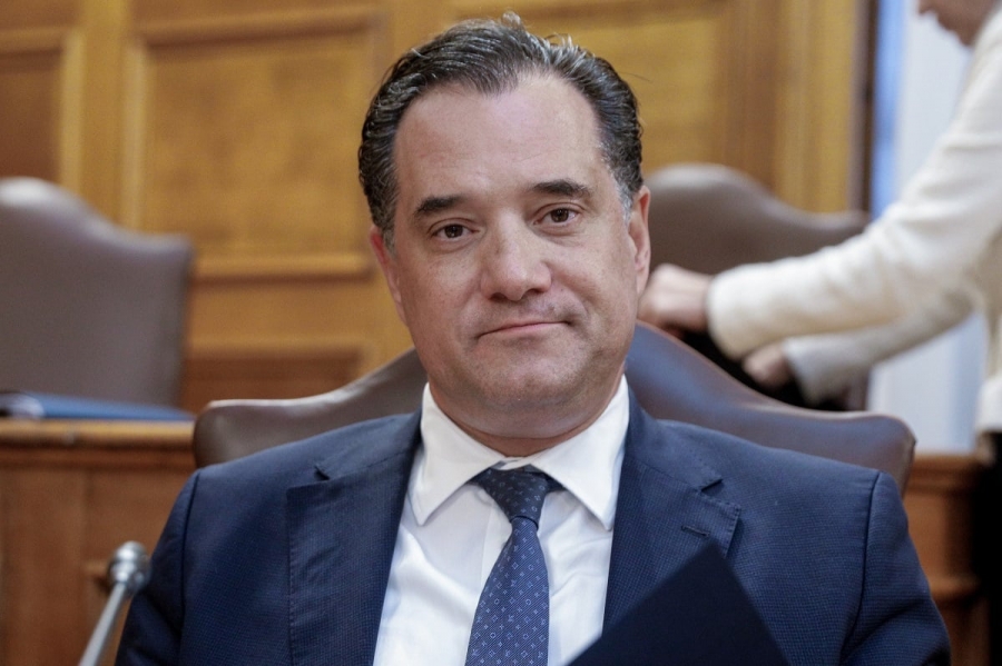 Παρέμβαση Ρουβίκωνα στο σπίτι του Άδωνι Γεωργιάδη για το καλάθι του νοικοκυριού