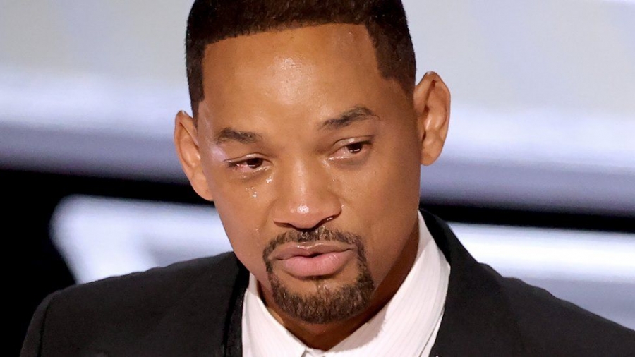 Όσκαρ: Αποκλεισμός 10 ετών στον Will Smith για το χαστούκι στον Chris Rock