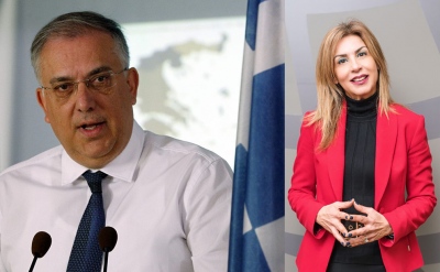 Το δίδυμο της συμφοράς: Θεοδωρικάκος και Τσαγκάρη... - Η απολυμένη από την Νίκας θα αντιμετωπίσει την ακρίβεια... ήμαρτον