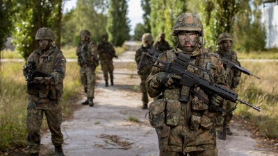 Προκλητικός και ανεκδιήγητος Manfred Weber – Να πάνε Γερμανοί στρατιώτες στην Ουκρανία
