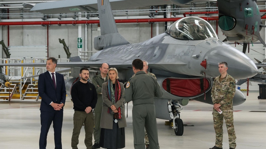 Άκρως επικίνδυνη εξέλιξη – Η Δανία δίνει το πράσινο φως στην Ουκρανία να επιτεθεί με F16 στη Ρωσία