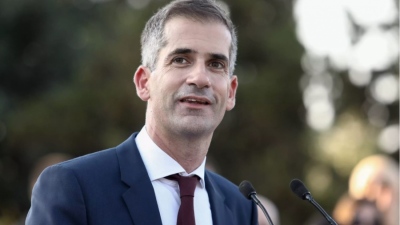 Καταγγελία σοκ - Ο Κώστας Μπακογιάννης μοίρασε με απευθείας ανάθεση 18,3 εκατ. για κοντέινερ ανακύκλωσης