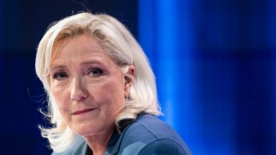 Η Marine Le Pen αποκάλυψε το σύνθημα της… θέλουμε να αναγεννήσουμε την Γαλλία